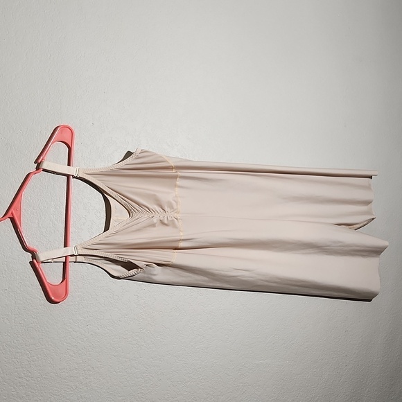 Isavela Compression Wear Size 2X Tan Bodysuit Short After Surgery - Picture 1 of 8